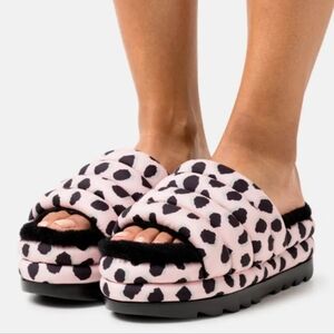 UGG Womens Maxi Slide Cheetah Print Pink Scallop size8 new